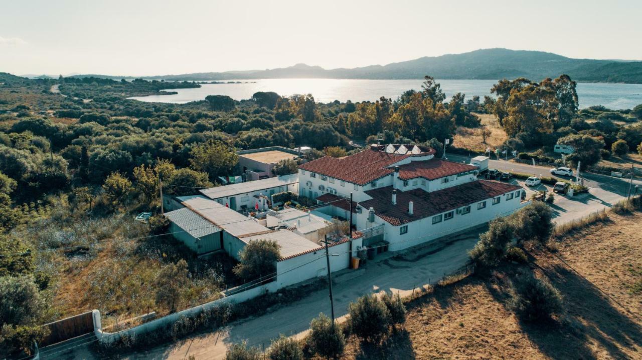 Hotel Il Timone Кугнана Екстер'єр фото